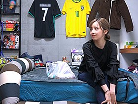 七瀬もな(22)のプライベートえっち盗撮 大人の事情とか気にせず勝手に発売w サンプル動画サムネイル